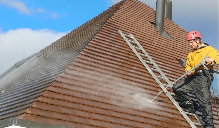 service professionel de nettoyage toiture à Neuchâtel